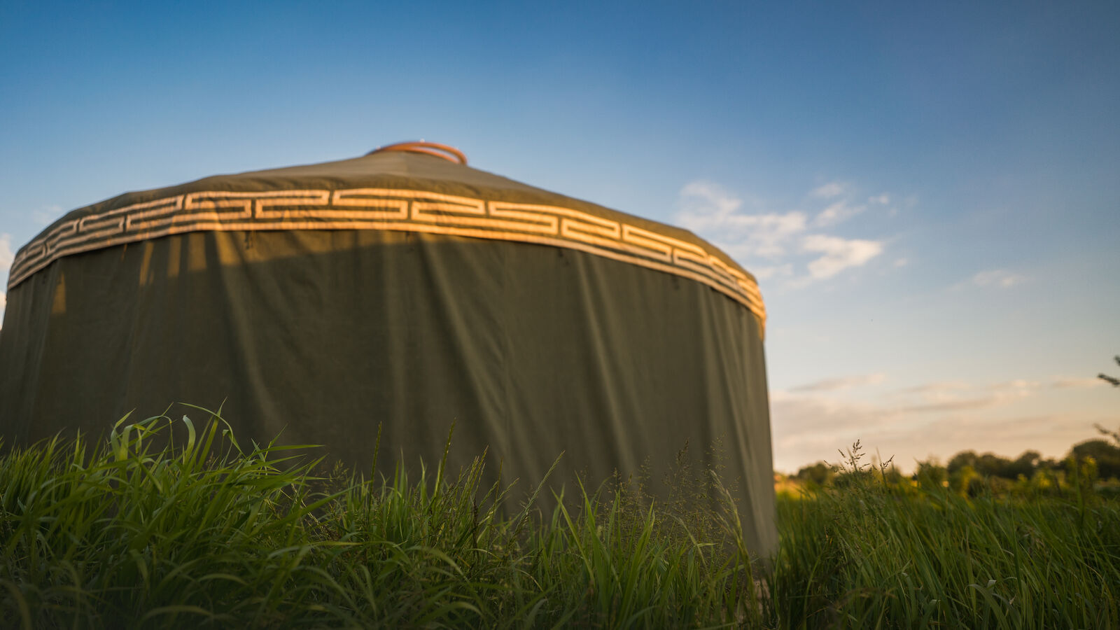 Restaurant yurt & paviljoen